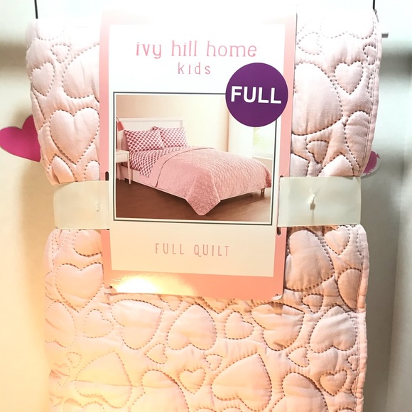 🖤IVY HILL HOME “Hearts” Quilt - Picture 2 of 6